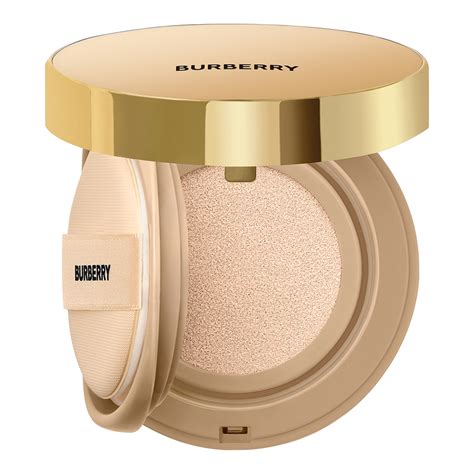 Beyond Wear Perfecting Matte Cushion SPF15 .